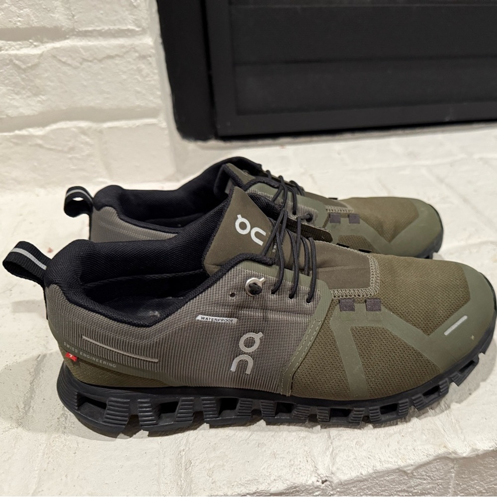 On Cloud-On Running Forest Green Hikers Sneakers